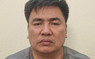 Vì sao người đàn ông đẩy đại úy CSGT vào đầu xe tải đang lao tới?