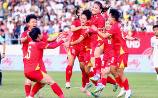 Tuyển bóng đá nữ Việt Nam vào bán kết