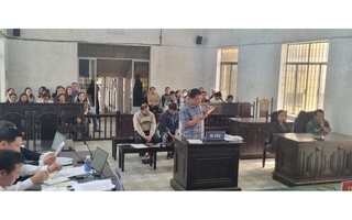 Tuyên phạt cựu Chủ tịch UBND thị trấn 10 năm tù về tội lạm quyền