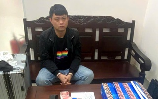 Một đối tượng người nước ngoài bị bắt khi đang làm thủ tục nhập cảnh vào Việt Nam