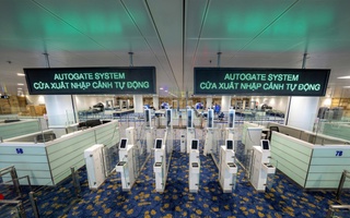 Lần đầu trải nghiệm hành trình "không chạm" tại nhà ga T2 mở rộng sân bay Nội Bài