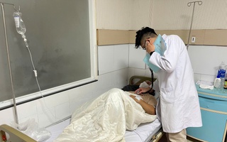 Bộ Y tế yêu cầu khẩn trương điều tra vụ nghi ngộ độc do ăn bánh mì tại Phan Thiết