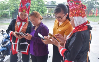 Xóa nghèo thông tin: Từ nhận thức đến hành động