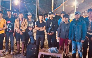 Mật phục ban đêm, Biên phòng Tây Ninh bắt giữ 13 người vượt biên từ Campuchia về Việt Nam