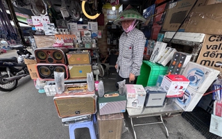 Hát karaoke ồn ào có thể bị phạt 1-2 triệu đồng, "loa kẹo kéo" ế ẩm