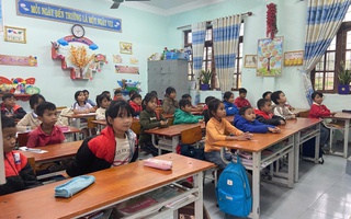 Điều khó hiểu tại ngôi trường nơi Phó Hiệu trưởng Đỗ Thị Hồng Huế công tác