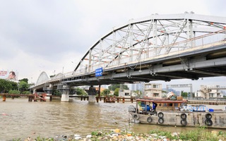 Cầu Tân Thuận 1 cấm xe lớn từ 6-12, lộ trình thay thế ra sao?