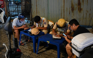 Ra nhậu để "chia sẻ chuyện buồn với bạn", người đàn ông bị phạt 9 triệu đồng