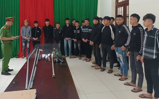 Ớn lạnh hung khí nhóm thanh thiếu niên ở Đà Nẵng mang đi tìm người để gây hấn