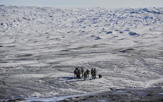 Mỹ lại "nghía" Greenland, Đan Mạch phản ứng gắt