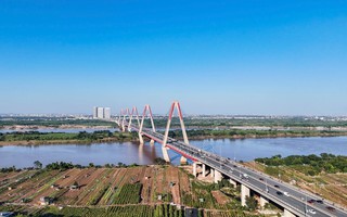 Trục đại lộ cảnh quan sông Hồng: Cơ hội và thách thức