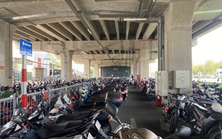 TPHCM: Bố trí mặt bằng sân khấu Sen Hồng làm bãi giữ xe metro