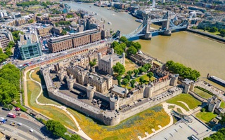 Phát hiện 20 bộ hài cốt bí ẩn trong Tháp London