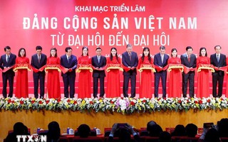 Tổng Bí thư dự khai mạc triển lãm “Đảng Cộng sản Việt Nam - Từ Đại hội đến Đại hội”