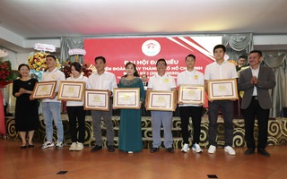 Đại hội Liên đoàn Muay TP HCM nhiệm kỳ 2025-2030, trao thưởng cho các võ sĩ thành tích cao