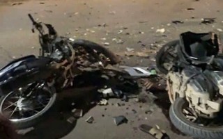 Hai xe máy tông trực diện, 3 người tử vong