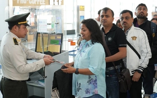 Chính phủ cho phép người nước ngoài nhập cảnh bằng thị thực điện tử tại 41 cửa khẩu