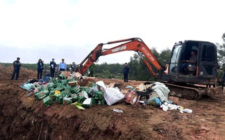 Tiêu hủy hơn 5.000 sản phẩm mỹ phẩm, thực phẩm ở Quảng Trị