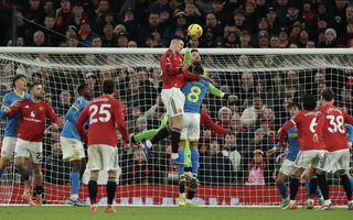 Man United lại đánh rơi chiến thắng tại Old Trafford