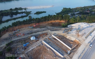 Đà Nẵng: "Đất tặc" ngang nhiên xẻ thịt đồi keo, đe dọa an toàn cao tốc ngàn tỉ