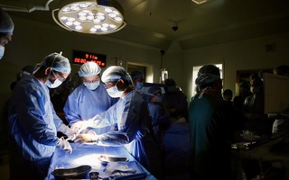 Bước tiến y học Việt Nam, ca thứ 12 được can thiệp thông tim bào thai