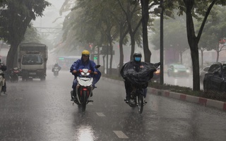 Dự báo thời tiết hôm nay, 4-12: Một số phường, xã ở TPHCM có mưa, dông kèm sét