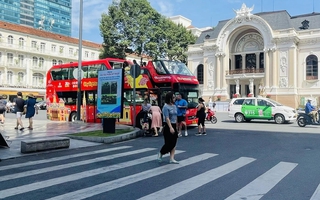 TPHCM chấn chỉnh hoạt động của xe buýt 2 tầng