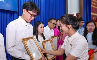 Khen thưởng các tác phẩm báo chí xuất sắc viết về TPHCM trong quý III/2025