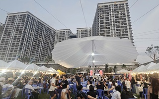 Khách nước ngoài hào hứng với lễ hội "Bia thủ công Bình Dương" lần thứ 7