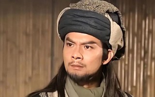 “Kiều Phong” Huỳnh Nhật Hoa giải nghệ, thổi bùng tranh cãi