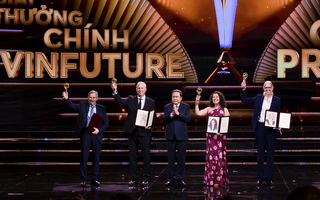 Các nhà khoa học nói gì sau khi nhận Giải thưởng Chính VinFuture 3 triệu USD?