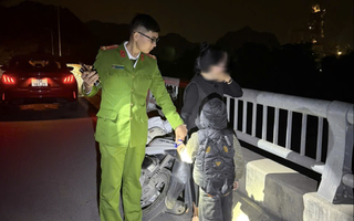 VIDEO: Chồng chết, người vợ trẻ ôm con trai 4 tuổi định nhảy cầu tự tử