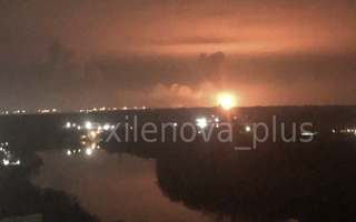 Điểm nóng xung đột ngày 10-12: Ukraine tấn công, kho năng lượng Nga cháy suốt 3 ngày