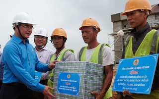 Tổng LĐLĐ Việt Nam phát động phong trào thi đua chào mừng  Đại hội XIV của Đảng