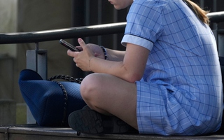 Úc: Luật mới về mạng xã hội gây tranh cãi