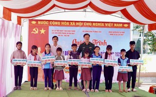 Ươm mầm tương lai, vun đắp nghĩa tình