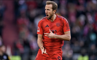 Harry Kane tỏa sáng chấm phạt đền, Bayern Munich vùi dập Bremen vững ngôi đầu