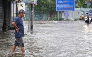 Triều cường ở TP HCM: Ngày mai đạt đỉnh, nguy cơ ngập cao