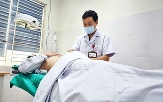 Làm "chuyện ấy" sai tư thế, người đàn ông nhập viện