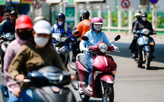Thời tiết 30-4: Miền Bắc mưa giông, Nam Bộ nắng nóng