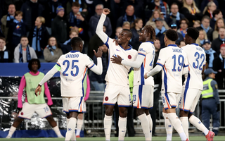 Chelsea thắng đậm Djurgarden, sẵn sàng đua vô địch Conference League