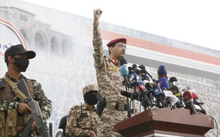 Houthi tuyên bố bắn hạ tiêm kích Mỹ, tấn công đẩy lùi tàu sân bay