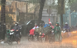 Miền Bắc mưa to, cảnh báo ngập lụt ở nhiều quận nội thành Hà Nội