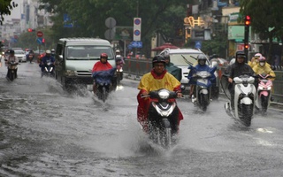 Mưa lớn sáng nay ở TP HCM: Có nơi đo được lượng mưa trên 200 mm