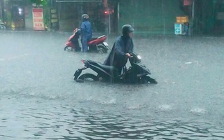 Hình ảnh ngập, kẹt kinh hoàng ở Bình Dương, Đồng Nai sáng 10-5
