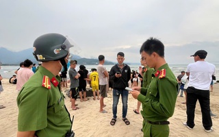 Phát hiện thi thể hai học sinh trôi dạt vào bãi biển Nam Ô