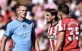 Ngoại hạng Anh: Man City sắp vỡ mộng á quân