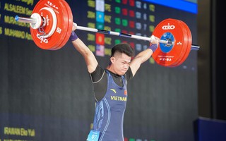 Cử tạ Việt Nam giành 2 ngôi vô địch châu Á