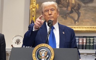 "Êm" với Trung Quốc, Tổng thống Donald Trump chĩa mũi dùi sang EU