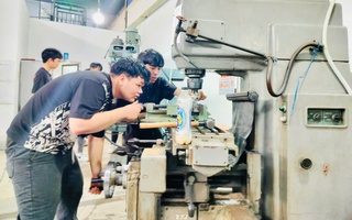 Nâng chất lượng nguồn nhân lực
